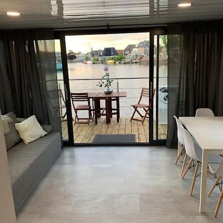 Unique New Houseboat Moored 4 Leilighet Zwartsluis Eksteriør bilde